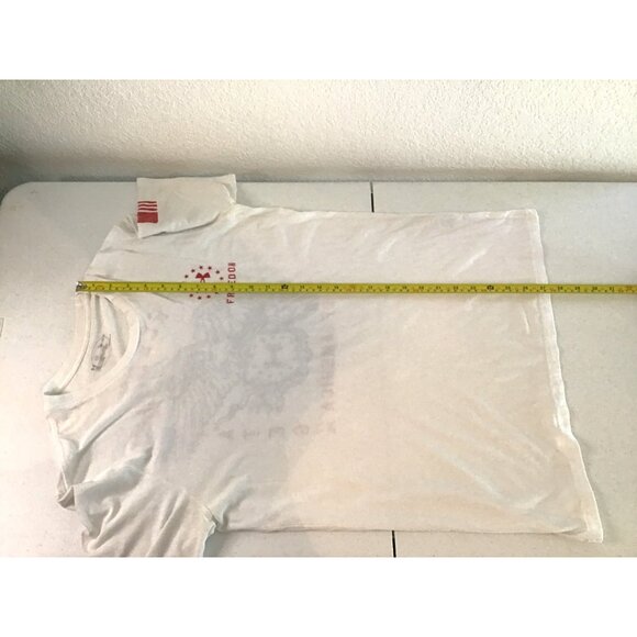 Under Armour Freedom HeatGear White T-Shirt With American Flag & Eagle Design Si - Picture 6 of 6